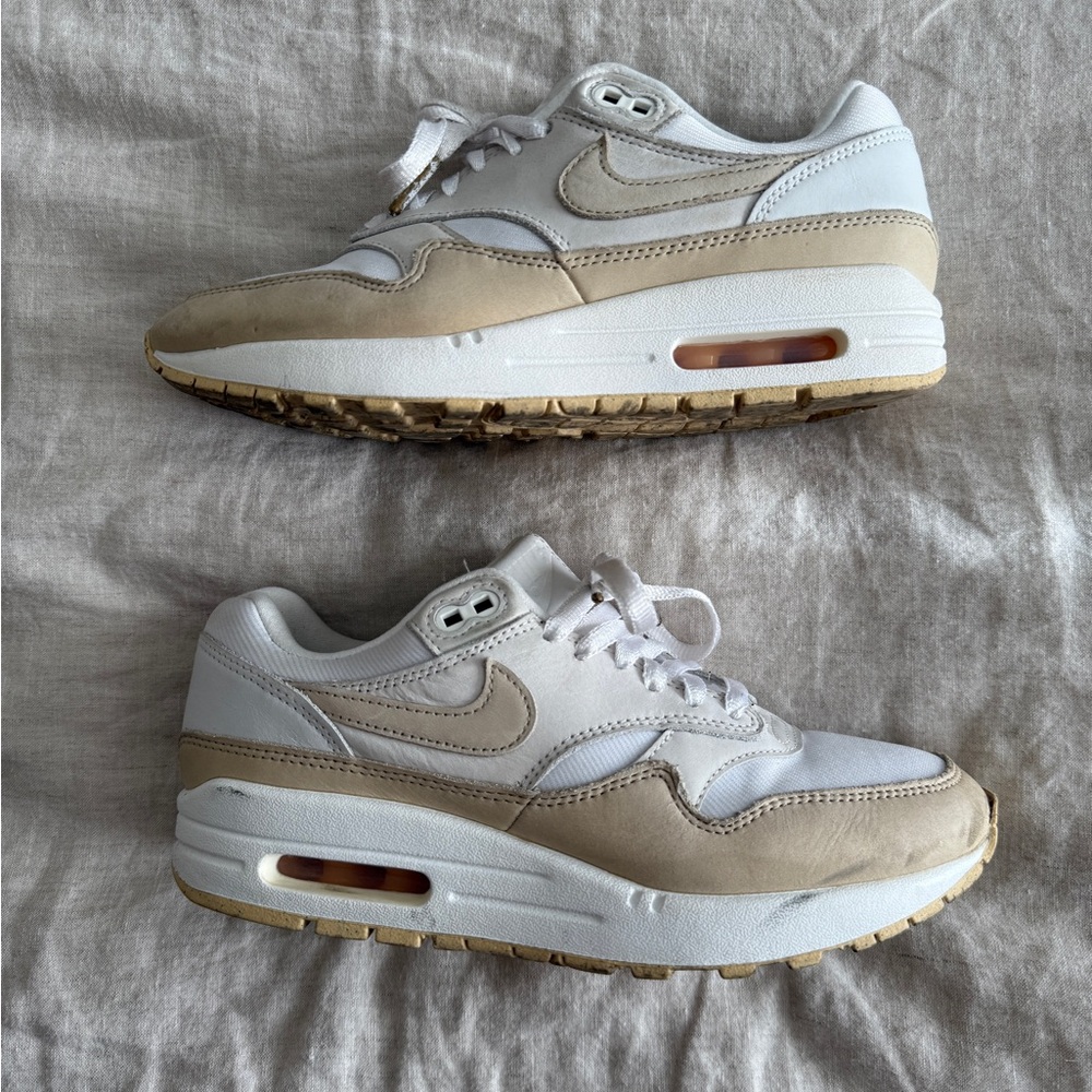 Nike Women's Air Max 1 Premium Sandrift Sneakers size 7 GUC neutral colors